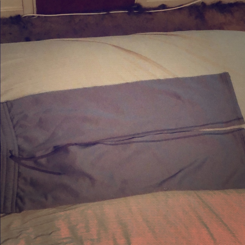 Youth Small, Gray, Under Armour sweat pants